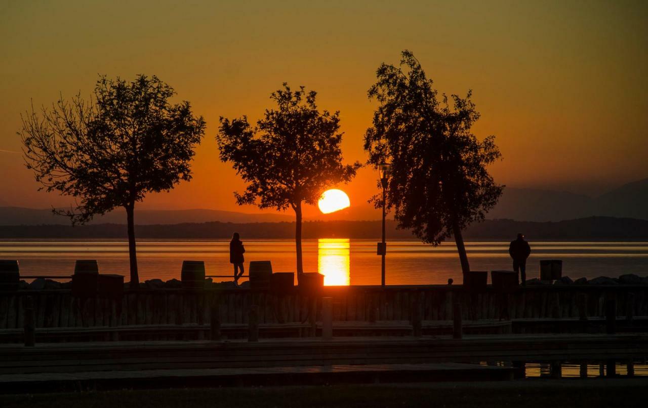 Gaestehaus Schmidt Podersdorf am See Exterior foto